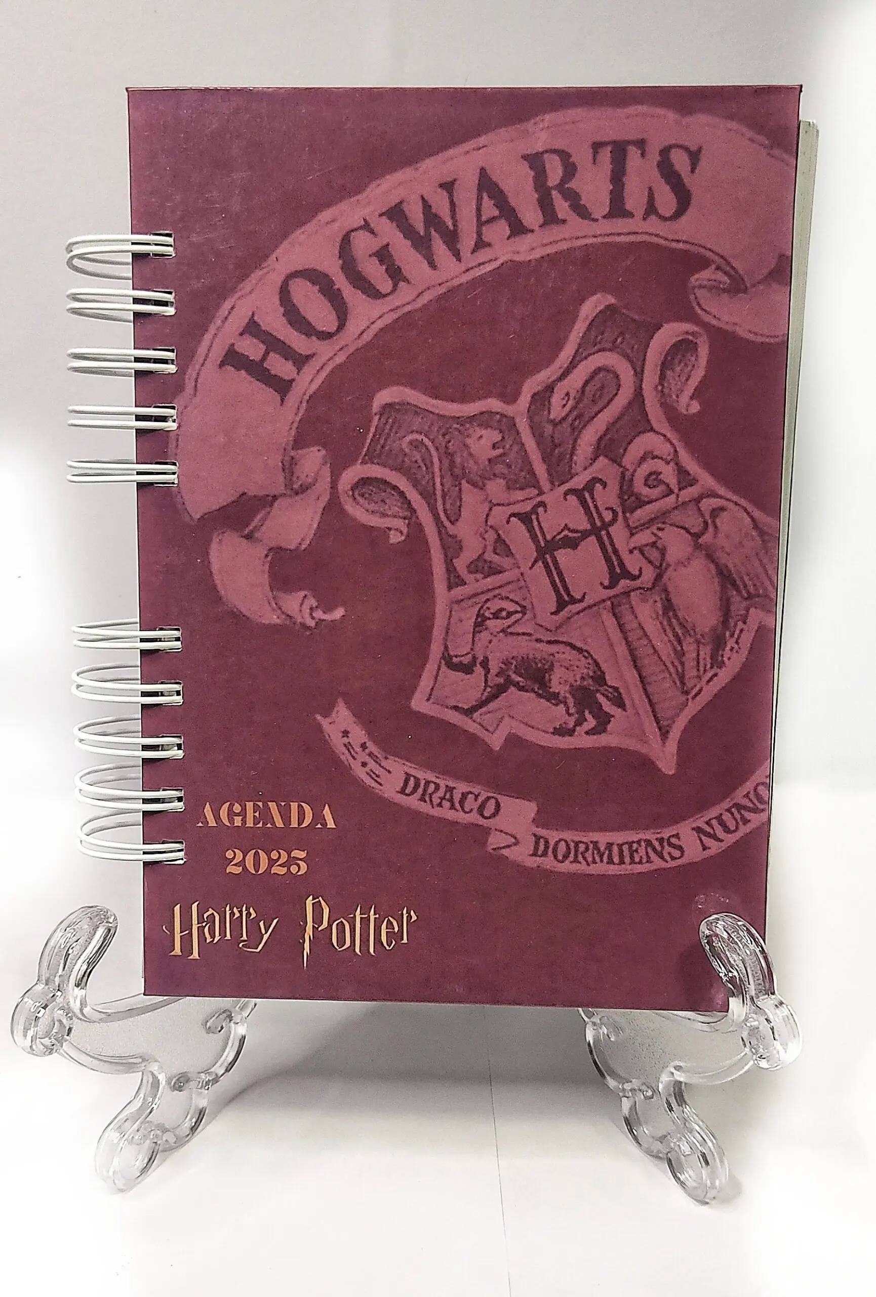 Agendas personalizadas 2026 / KreativBoom