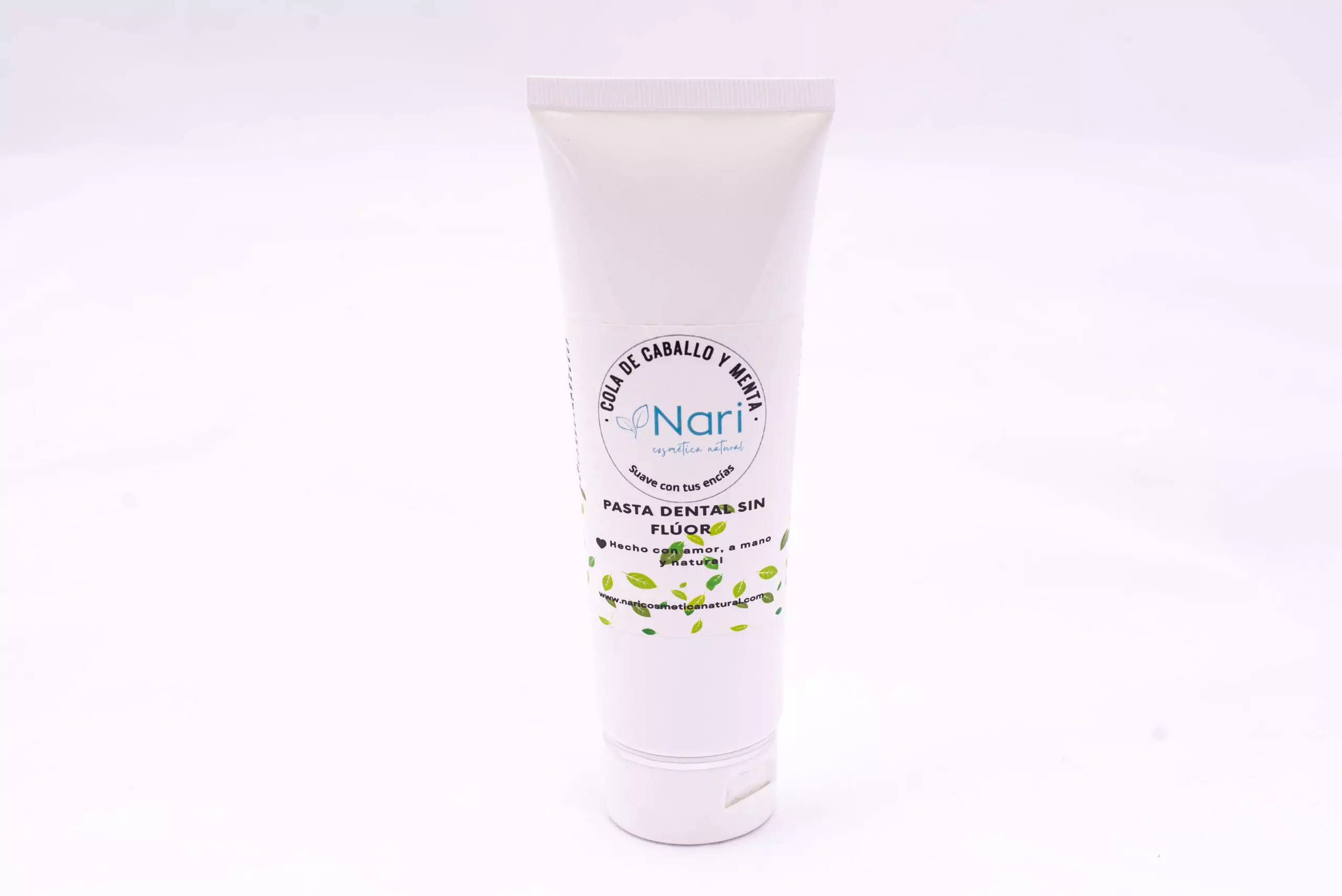 Pasta de dientes / Nari
