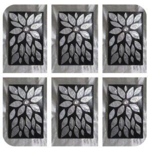 Cuadro de aluminio y marco de madera / Única