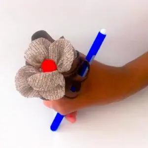 Anillo de tela, flor gris / La Emperatriz