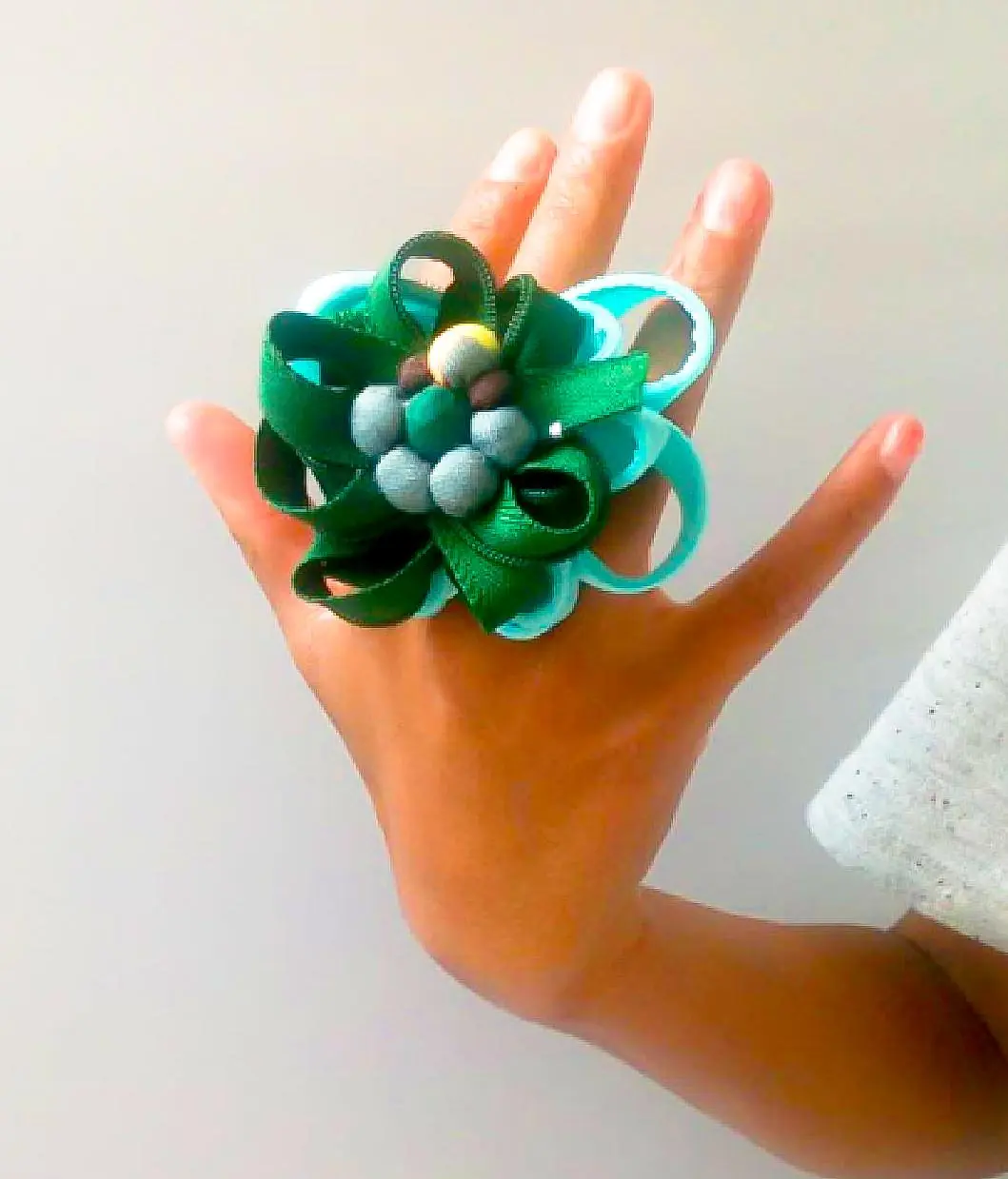 Anillo de tela verde / La Emperatriz - Imagen 2