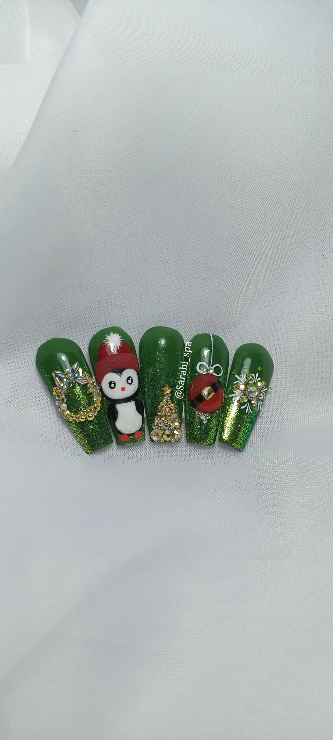 Uñas Acrílicas / Sarabi Spa