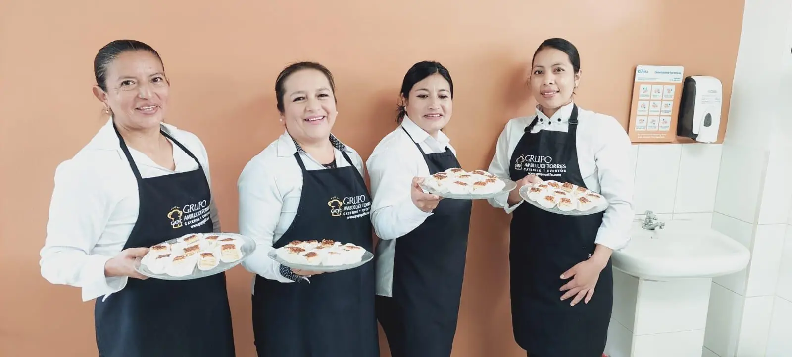 Servicio de catering - Almuerzos Corporativos / Grupo Gatfc - Imagen 11