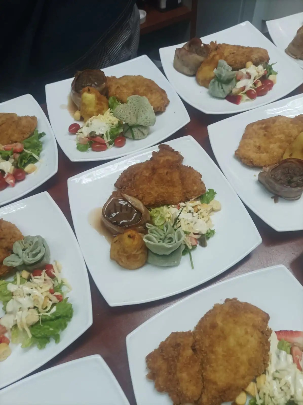 Servicio de catering - Almuerzos Corporativos / Grupo Gatfc - Imagen 3