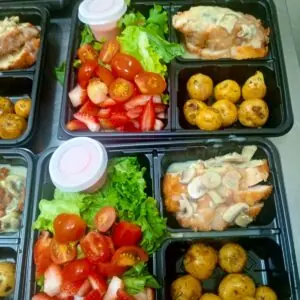 Servicio de catering - Almuerzos Corporativos / Grupo Gatfc