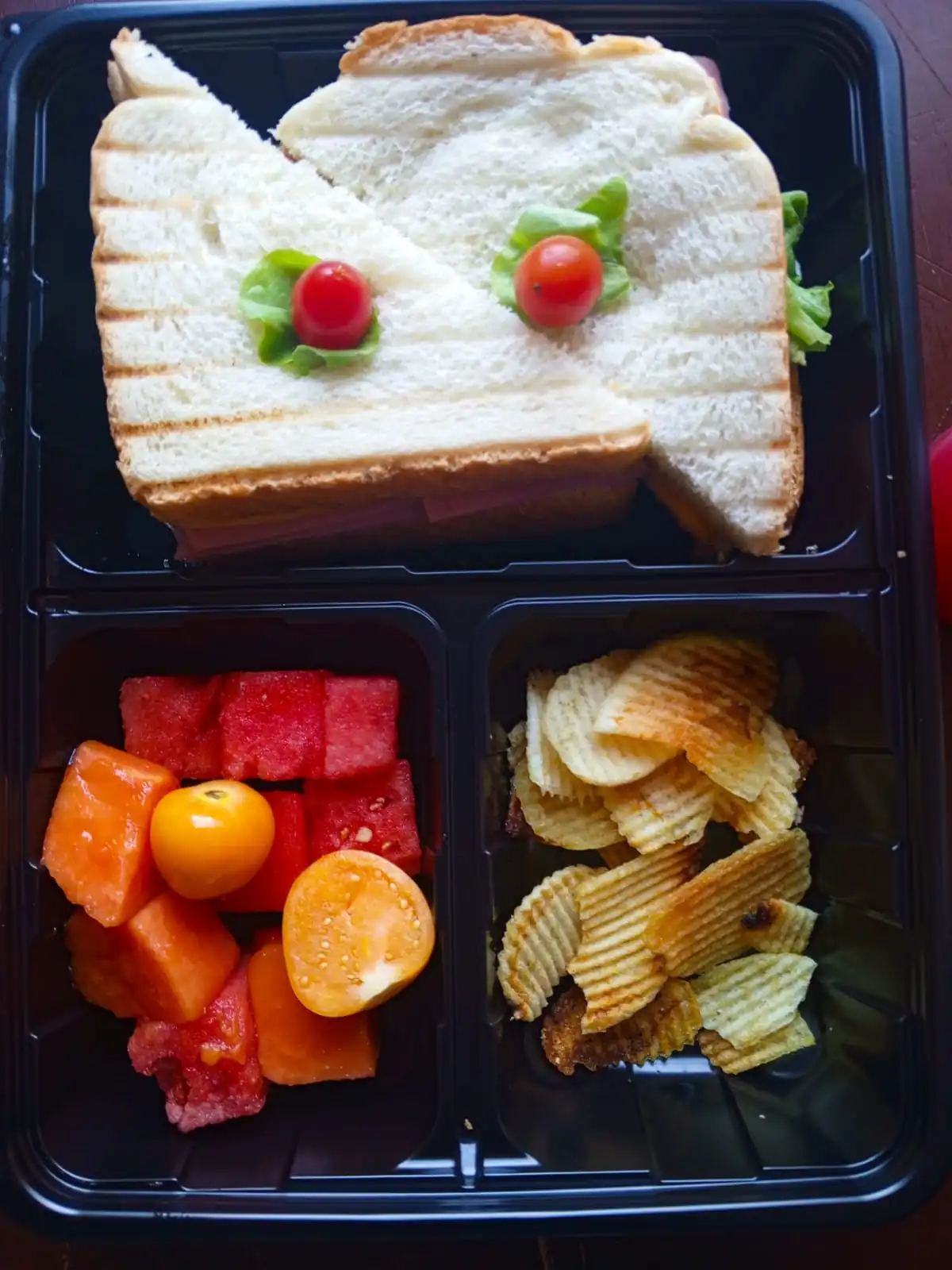 Servicio de catering - Almuerzos Corporativos / Grupo Gatfc - Imagen 2